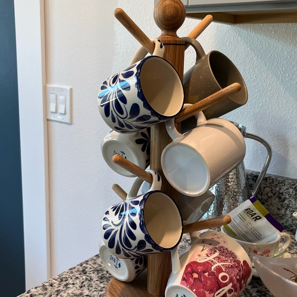 Wooden Mug Tree with Assorted Mugs